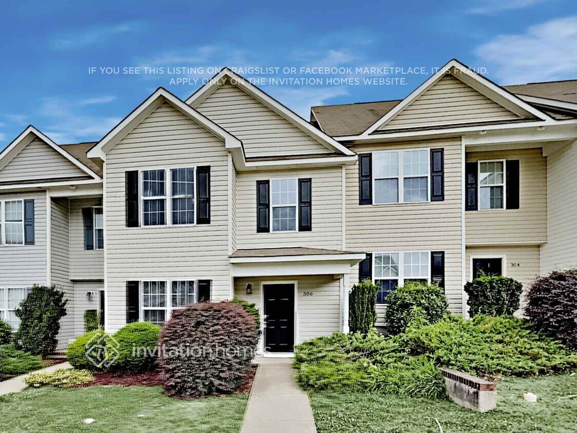 Foto principal - 306 Whitehall Ct