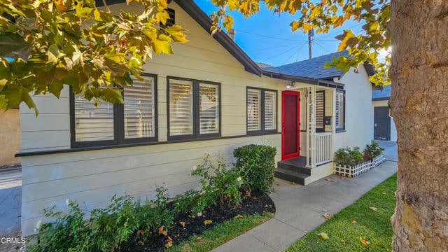 Primary Photo - 1655 N Allen Ave