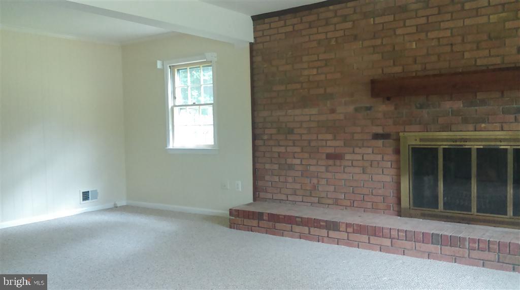Primary Photo - 2400 Rockbridge St