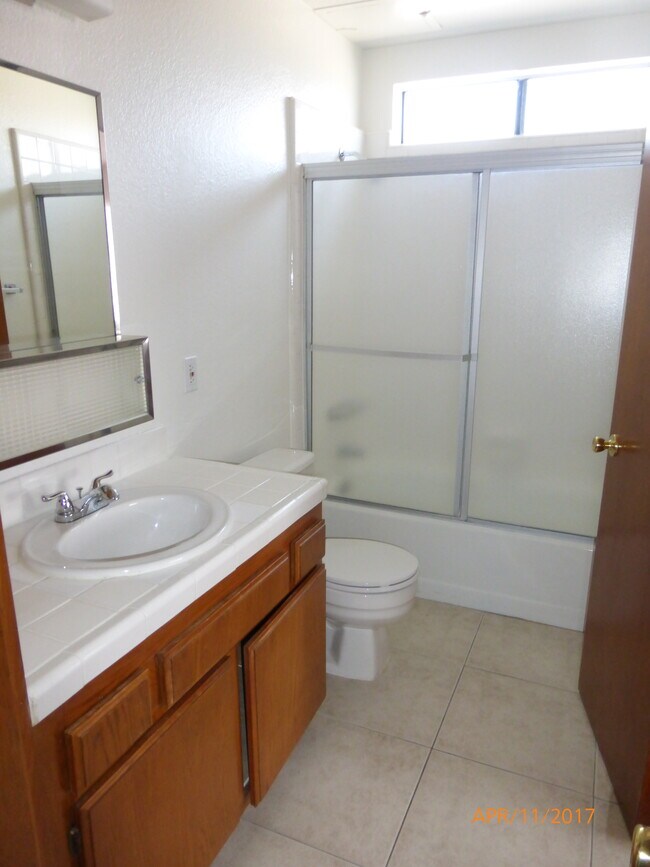 Foto del edificio - 3301 W 139th St