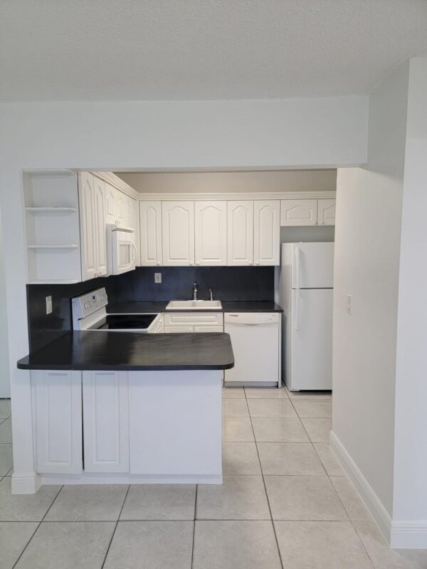 Foto del edificio - 3551 SW 9th Terrace