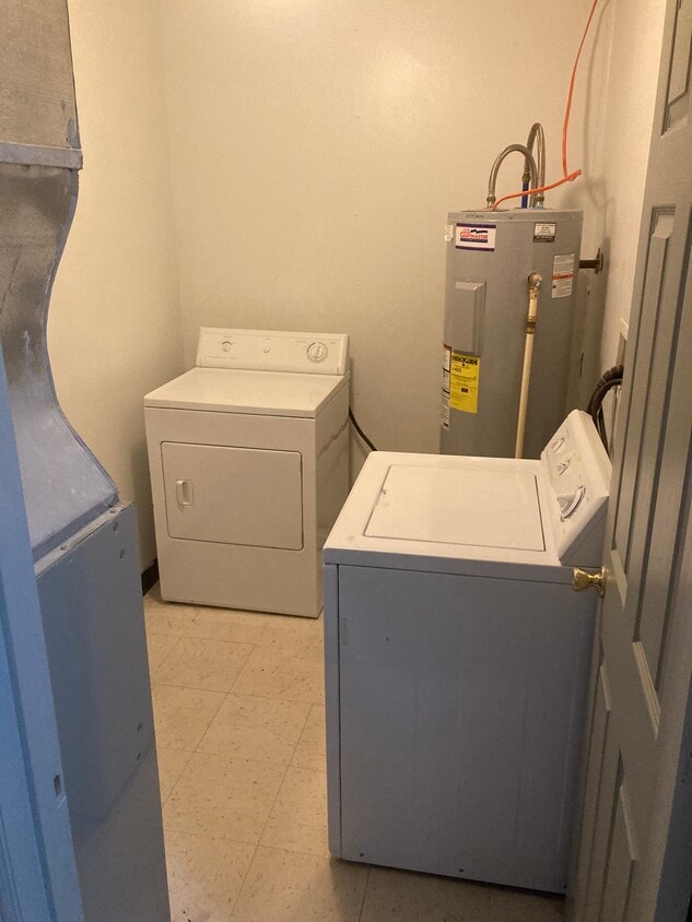 Building Photo - 750 College Ave