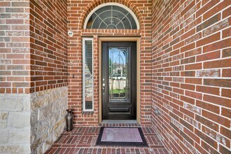 Building Photo - 13935 Manobrook Ct