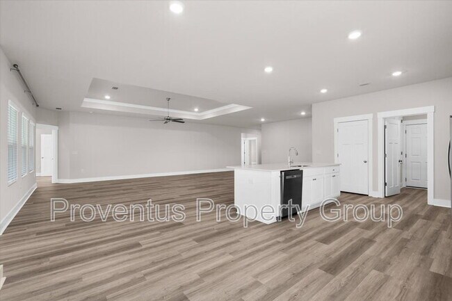 Building Photo - 3136 Silver Maple Dr