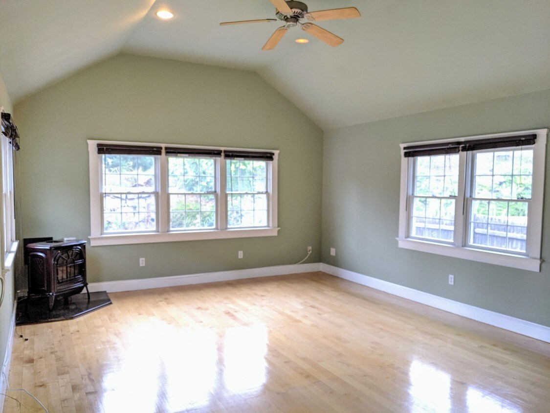 Foto principal - 10 Woodbury Ct