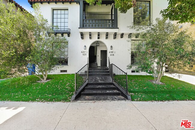 Foto del edificio - 418 N Stanley Ave