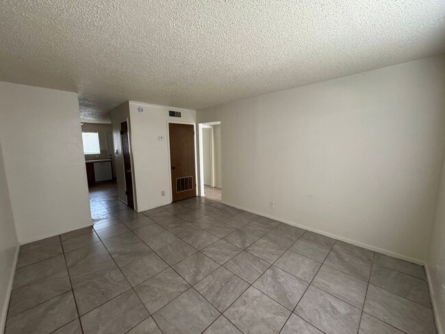 Foto del edificio - 1313 Quail Cir