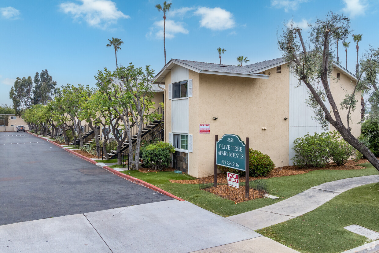 8858 Olive Ln Santee, CA 92071-4140 - The Olive Tree Apartments