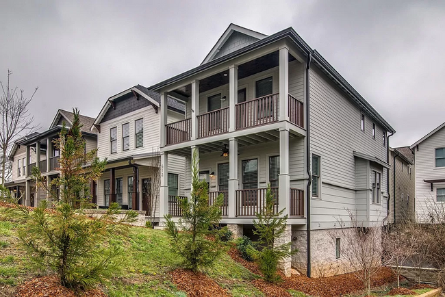 Building Photo - 612 Chesterfield Way