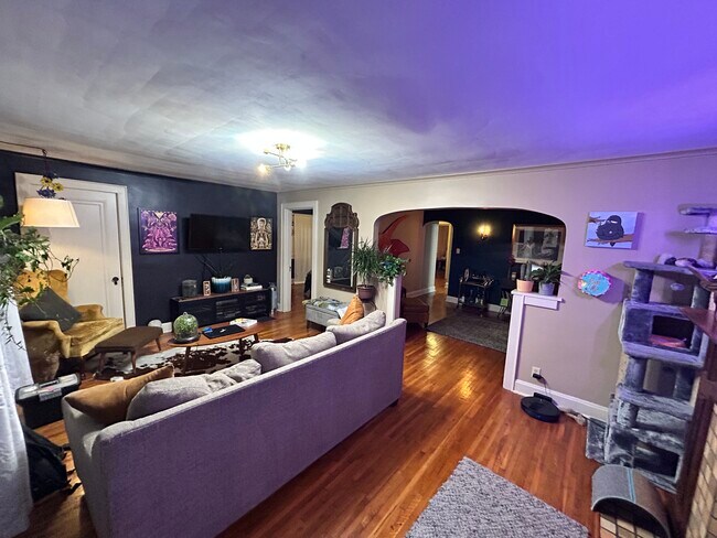 Building Photo - 92 Brunson Ave