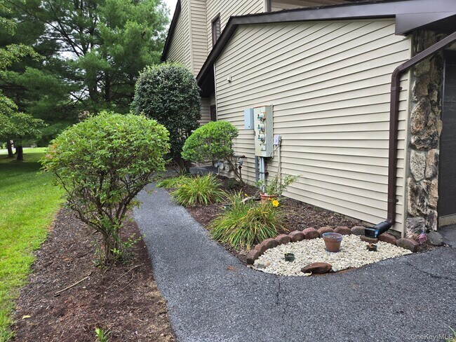 Foto del edificio - 256 Heritage Ln