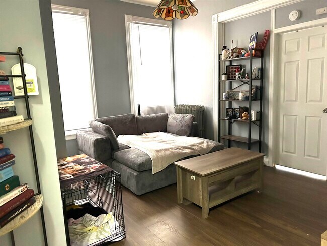 Building Photo - 50 46th St