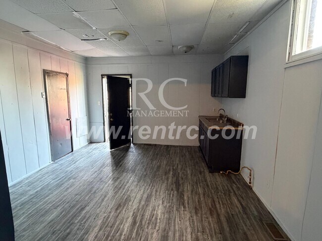 Building Photo - 130-2 Franklin-