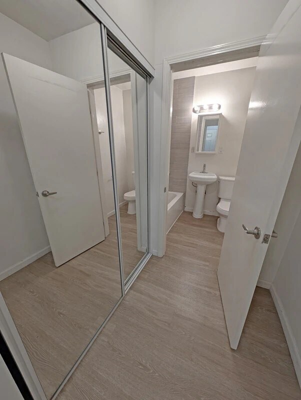 Building Photo - 6142 Eleanor Ave