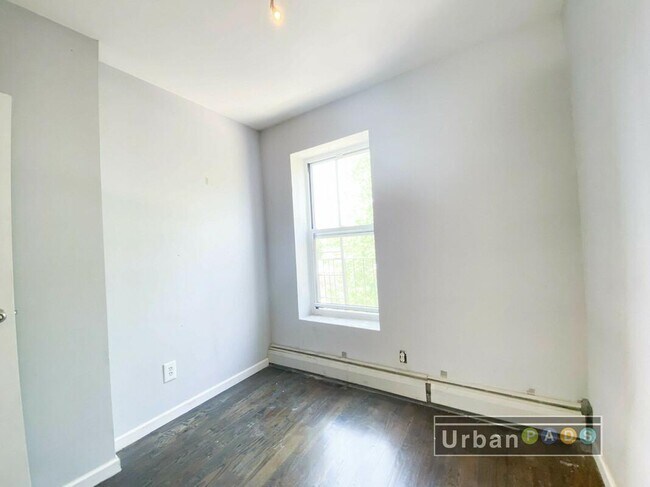 Building Photo - 132 Nostrand Ave