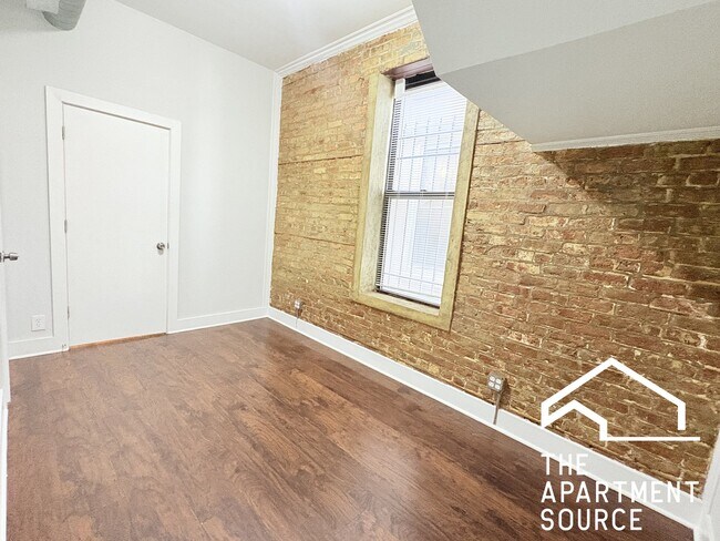 Building Photo - 2543 S St Louis Ave