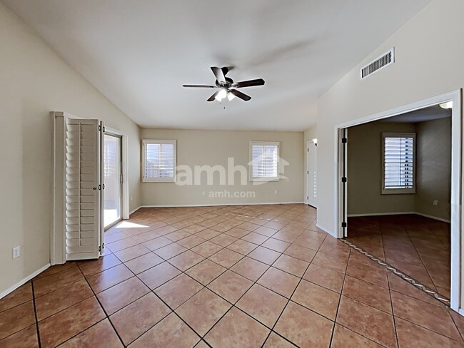 Foto del edificio - 12770 E Hannah Trail
