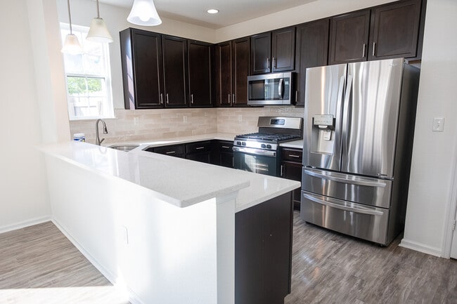 Building Photo - 3961 Trenwith Ln