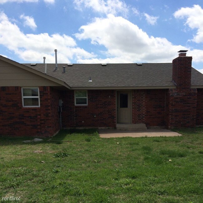 Building Photo - 3 br, 2 bath House - 617 SW 7th St