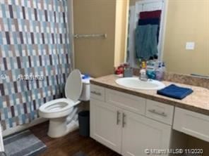 Building Photo - 2 br, 2 bath Condo - 11820 Pines Blvd