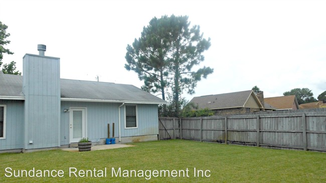 Building Photo - 573 E Timberlake Dr