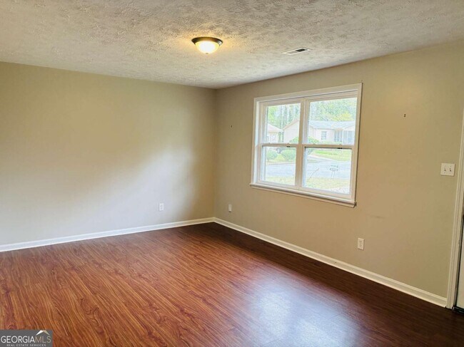 Foto del edificio - 42 Westgate Park Ln