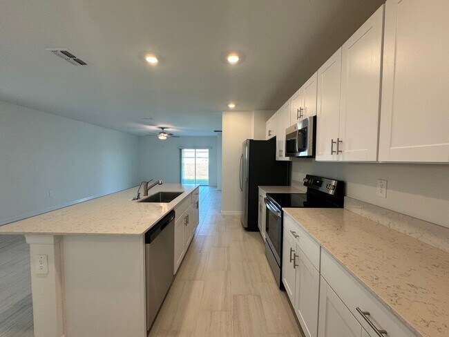 Foto del edificio - 11656 Radiant Shore Loop