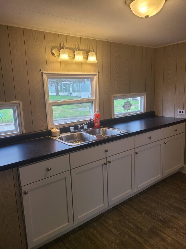 Foto del edificio - 5051-5081 Citrus Rd NW