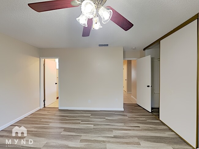 Foto del edificio - 7707 Canova Way