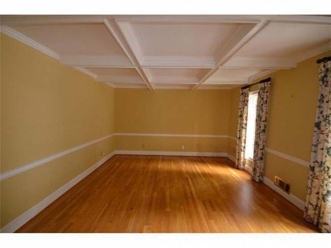 Building Photo - 8915 River Run