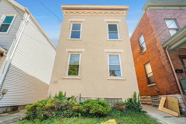 Building Photo - 431 Ada St