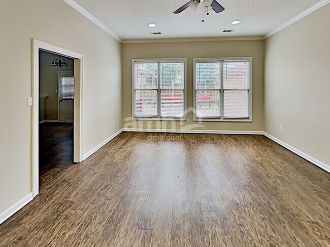 Foto del edificio - 1764 Meadow River Cv