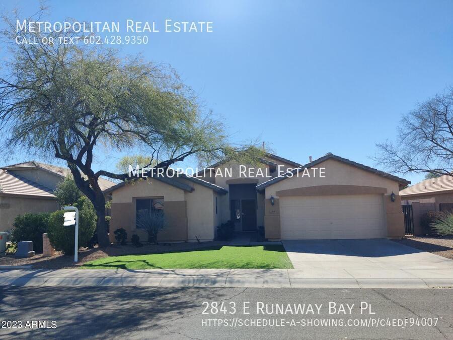 Primary Photo - 2843 E Runaway Bay Pl