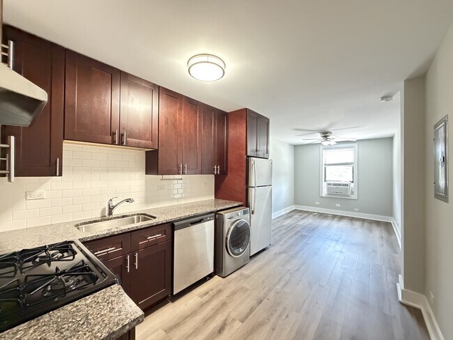 Foto del edificio - 725 St Johns Ave