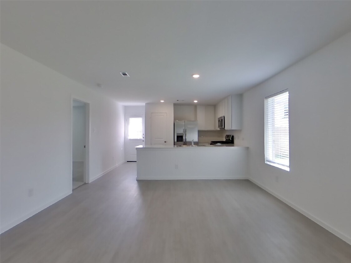 Foto principal - 3072 Dawn Sound Dr