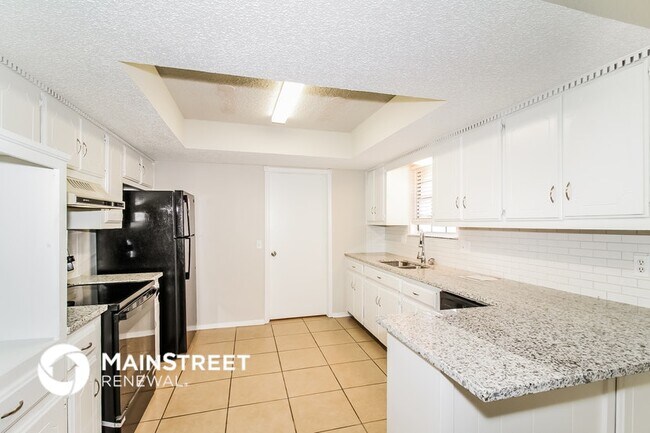 Building Photo - 1305 Aquarius Rd