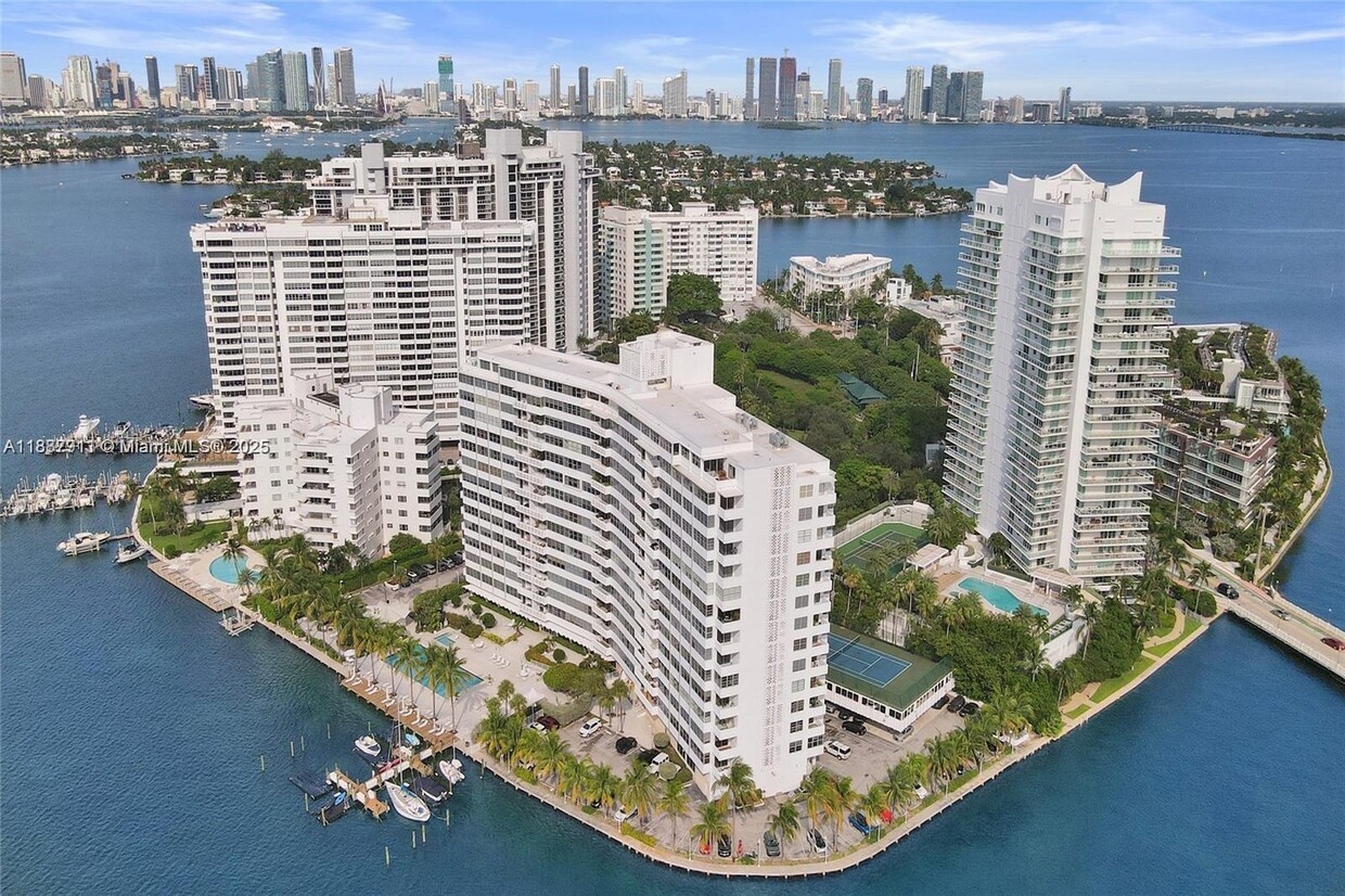 Foto principal - 20 Island Ave