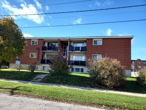 Building Photo - 505 Highland Rd E