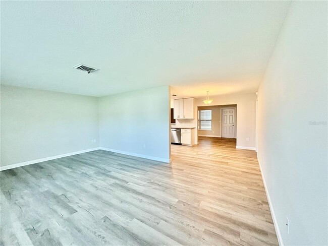 Building Photo - 3126 Shamrock Dr