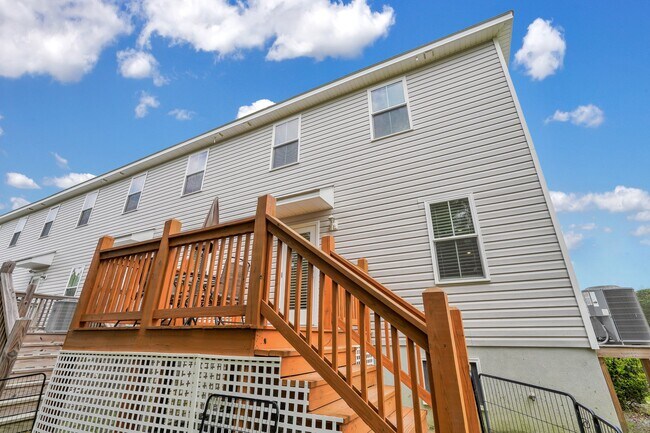 Building Photo - 174 Horizon Ln