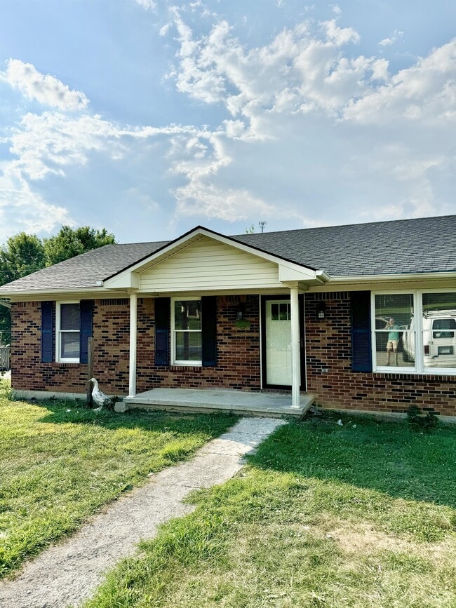 Building Photo - 112 Anderson Ct