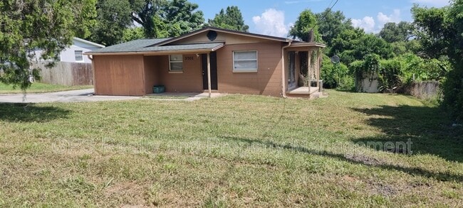 Building Photo - 3701 Anna Dr