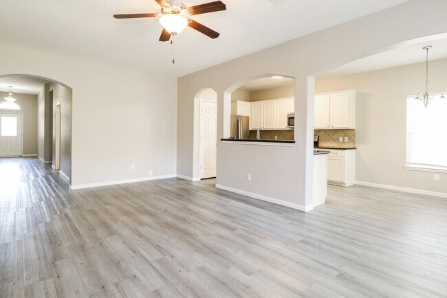 Foto del edificio - 18460 Sunrise Maple Dr