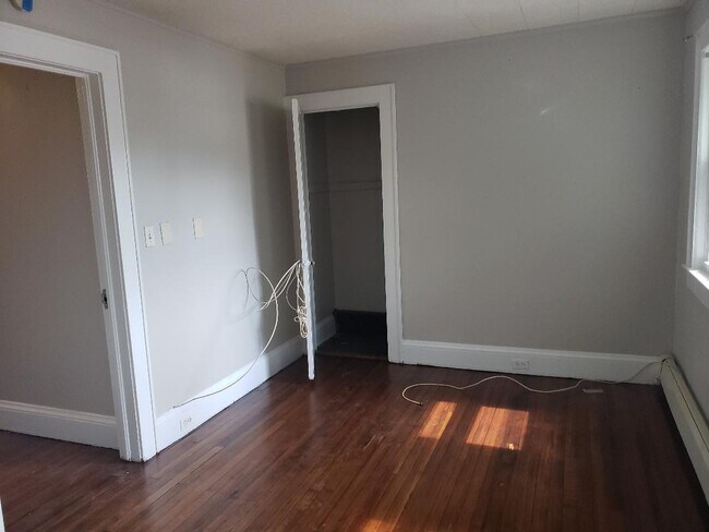 Building Photo - 11 Gilbert Pl