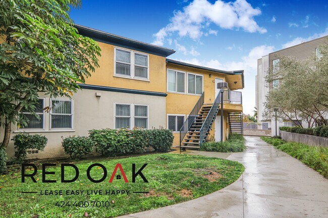 Foto del edificio - 8752.5 Belford Ave