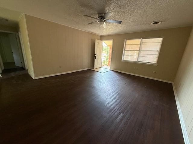 Building Photo - 950 Piedmont Dr