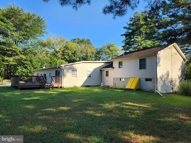 Foto del edificio - 3689 Midstate Rd