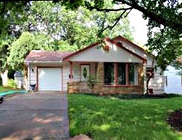 Building Photo - 1011 N Busey Ave