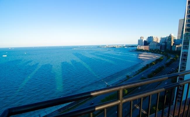 Building Photo - 1368 N Lake Shore Dr
