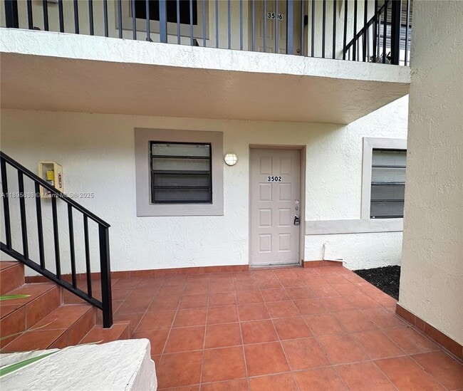 Foto del edificio - 3500 NW 116th Terrace